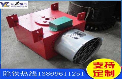 油冷電磁除鐵器，河南油直冷式電磁除鐵器RCDA-8經(jīng)濟(jì)省錢_技術(shù)參數(shù)_河南油直冷式電磁除鐵器RCDA-8經(jīng)濟(jì)省錢工作原理_國家標(biāo)準(zhǔn)生產(chǎn)廠家 