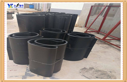 皮帶式除鐵器，云南皮帶式除鐵器傾斜安裝_云南皮帶式除鐵器傾斜安裝皮帶原因及如何調(diào)_刮板價(jià)格