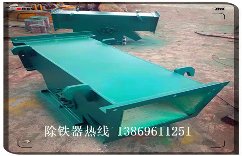 管道除鐵器，寧夏管道式除鐵器現(xiàn)貨_遠(yuǎn)力江西風(fēng)送管道除鐵器應(yīng)用安裝示意圖型12000高斯_可定制工作原理