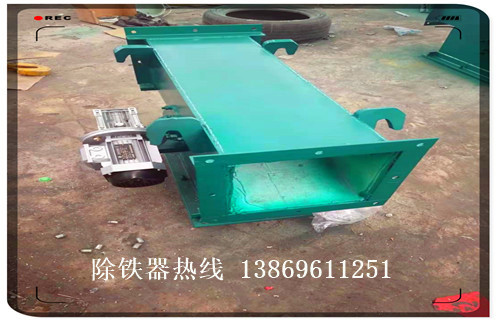 磁力管道除鐵器，甘肅磁力管道除鐵器_甘肅磁力管道除鐵器廠家應(yīng)用安裝示意圖型12000高斯_可定制工作原理